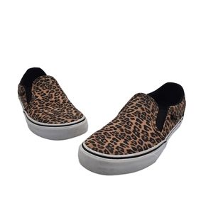 VANS women's 9 leopard print slip on canvas